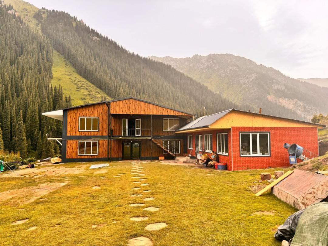 Ala-Kul Guesthouse In Altyn-Arashan Karakol Exterior photo